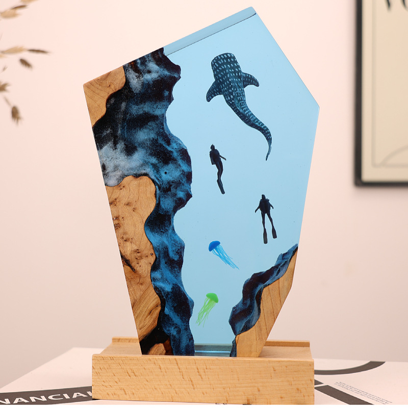 Resin Cave Whale Diver Desktop - Resin Art Gift For Anniversary のレビューと価格