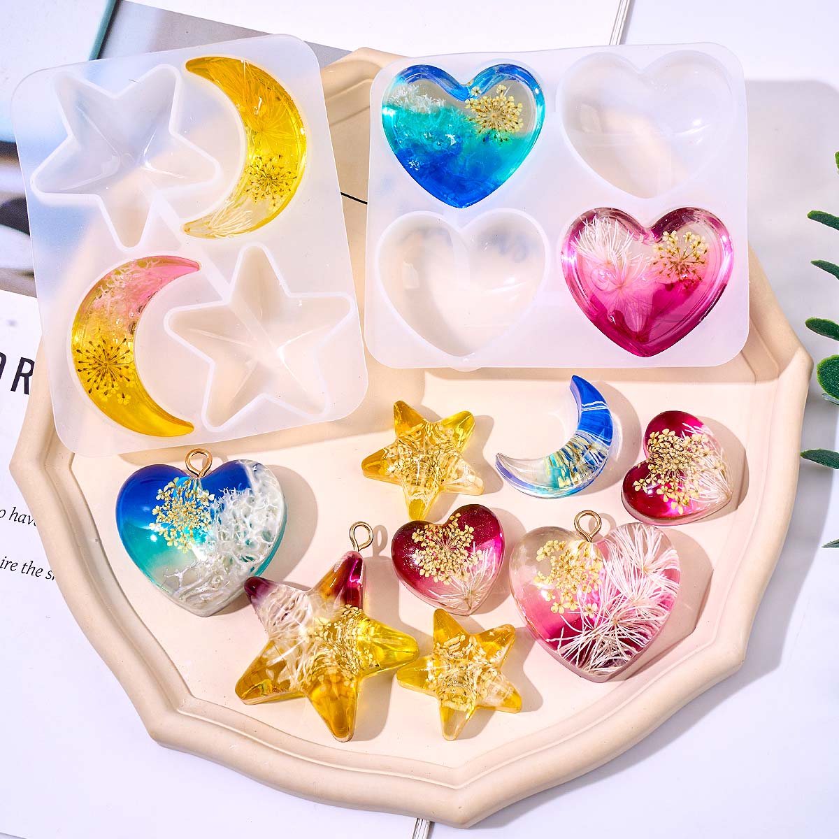 Heart Star Moon Pendant Silico - Resin Art Epoxy のレビューと価格