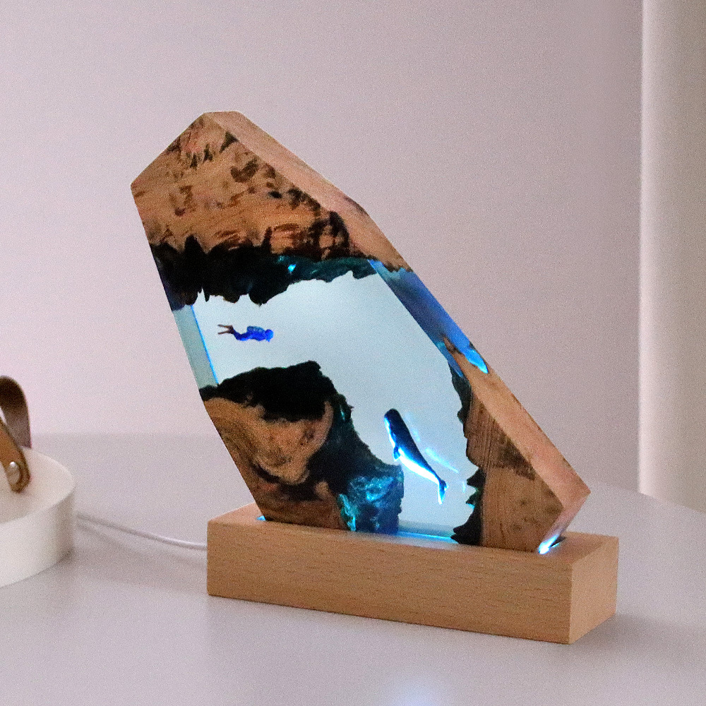 New Underwater Cave Whale Dive - Resin Art Gift For Anniversary のレビューと価格
