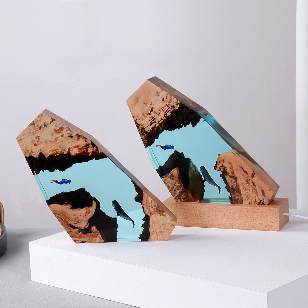 New Underwater Cave Whale Dive - Resin Art Gift For Anniversary のレビューと価格