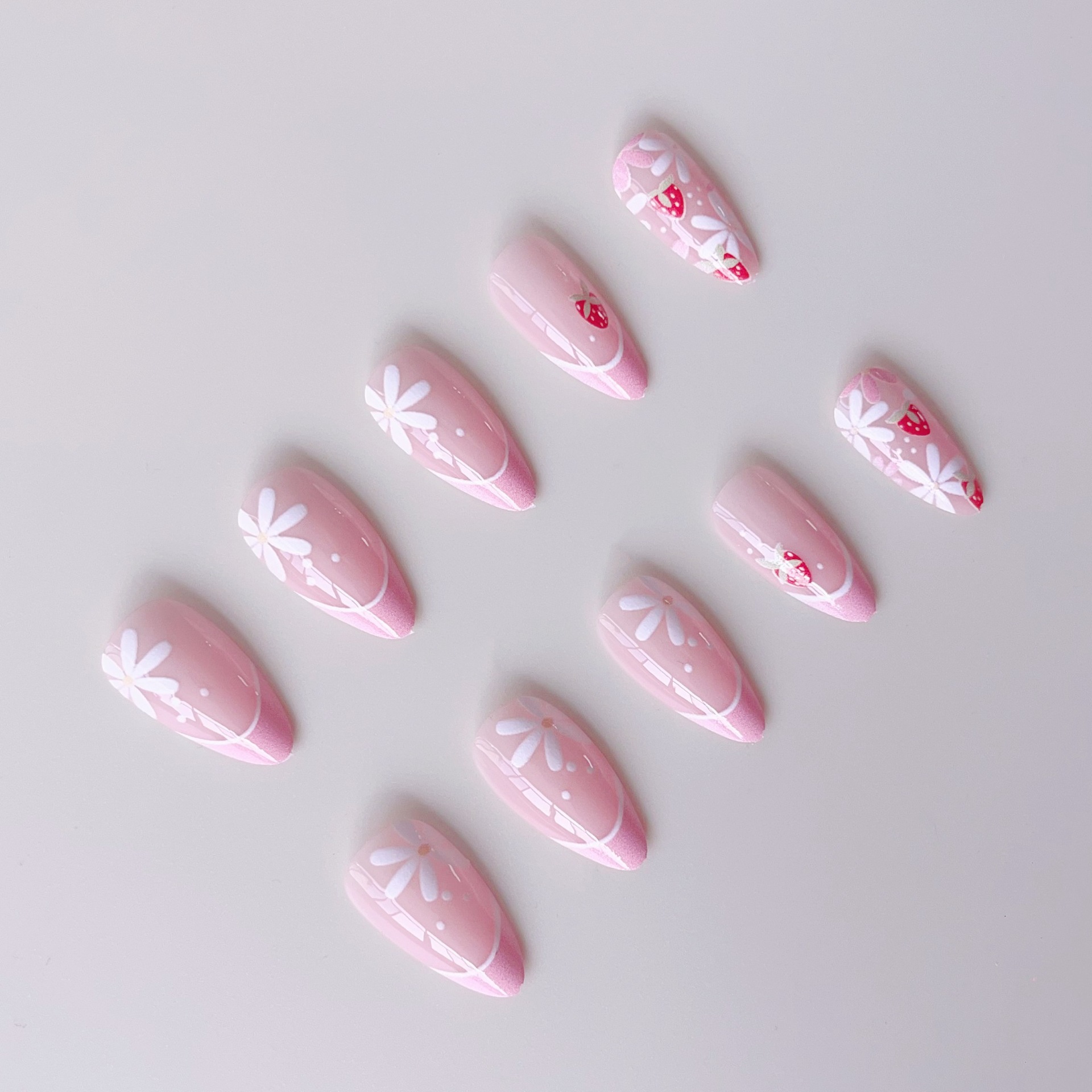 24pcs Ins Short Almond False N - Resin Art Flowers のレビューと価格