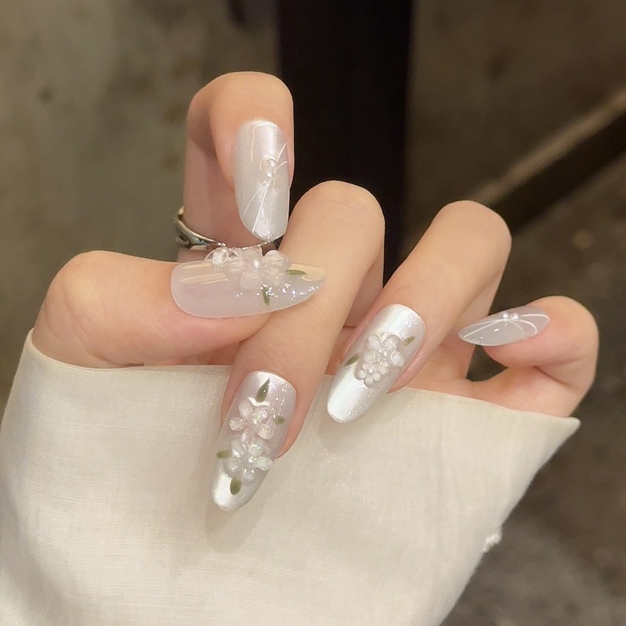10pcs Glitter Sliver Press On  - Resin Art Flowers のレビューと価格