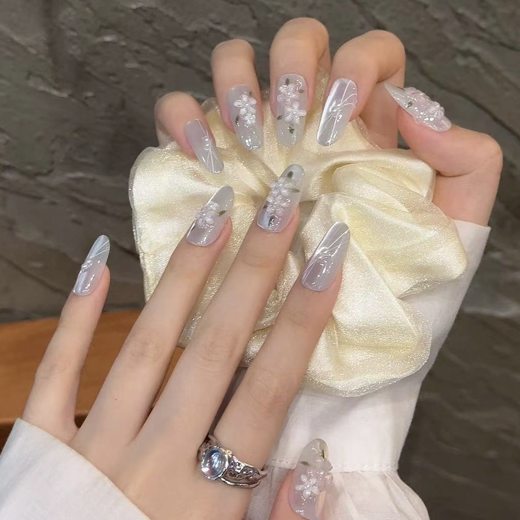 10pcs Glitter Sliver Press On  - Resin Art Flowers のレビューと価格