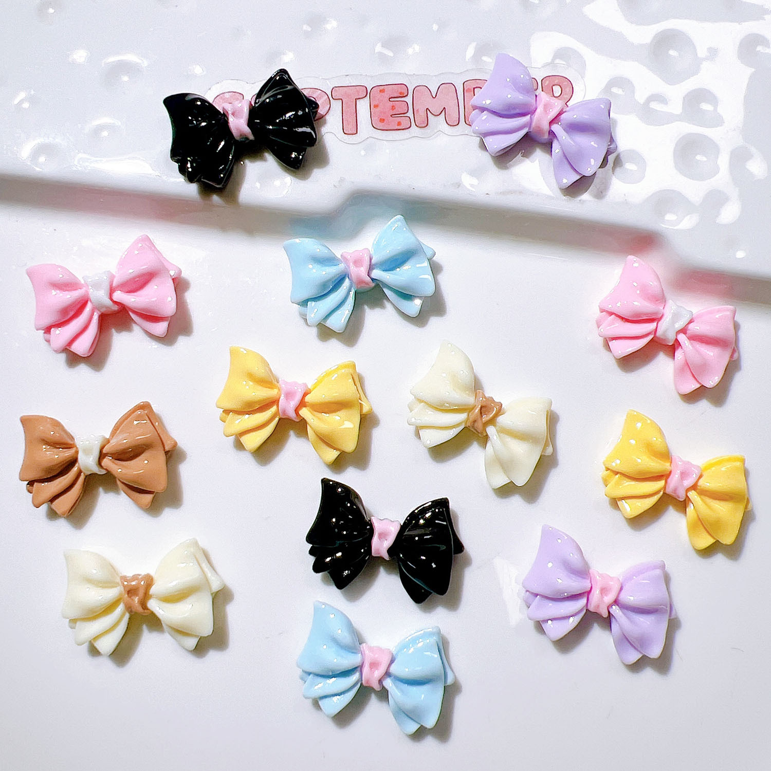 10-30Pcs Color Glossy Bowknot  - Resin Art Earrings Material のレビューと価格