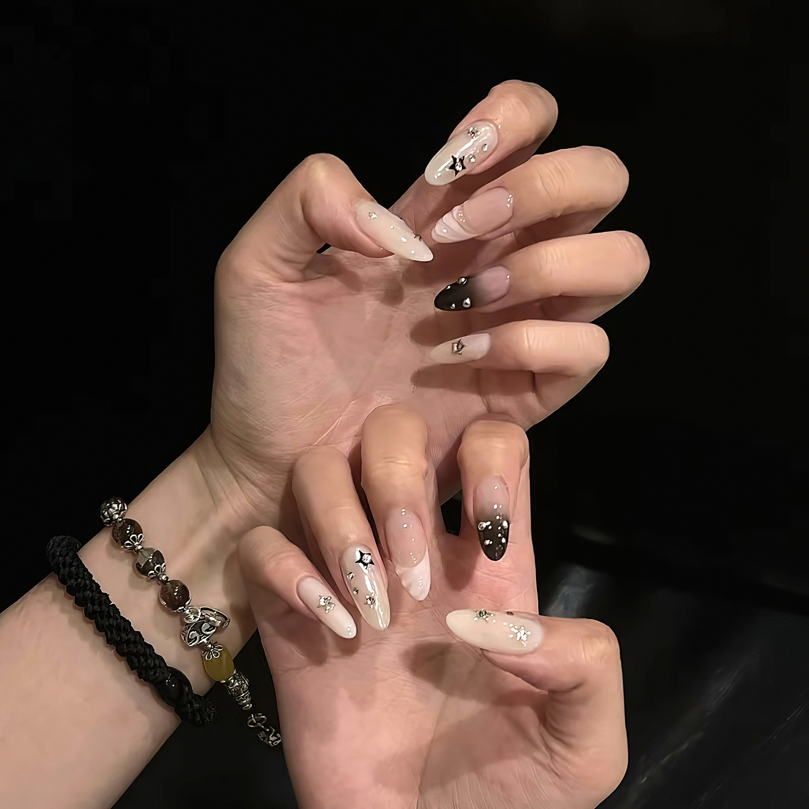 10pcs Almond Fake Nails Star G - Resin Art Glitter のレビューと価格