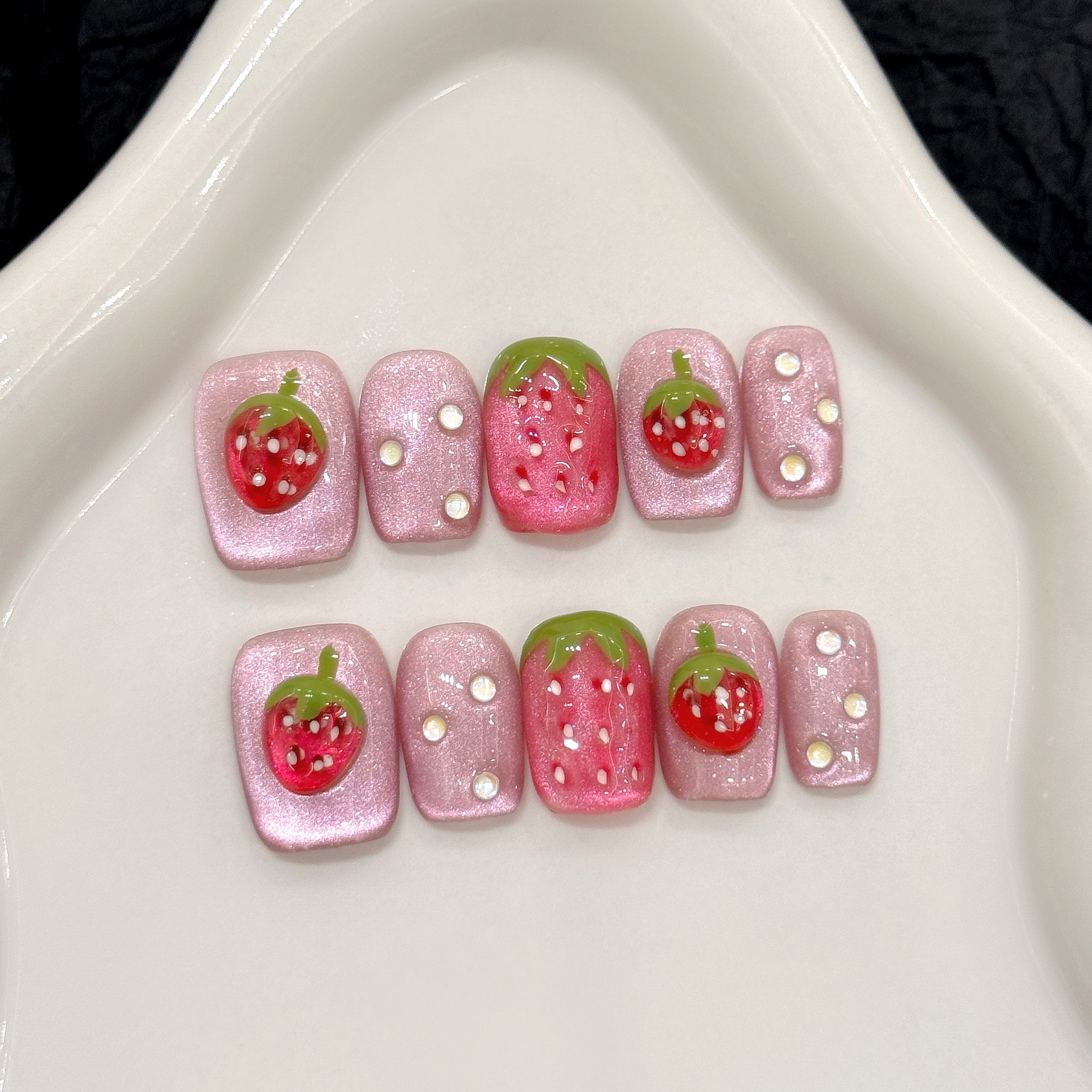 10pcs Cute Red Strawberry Pres - Resin Art Flowers のレビューと価格