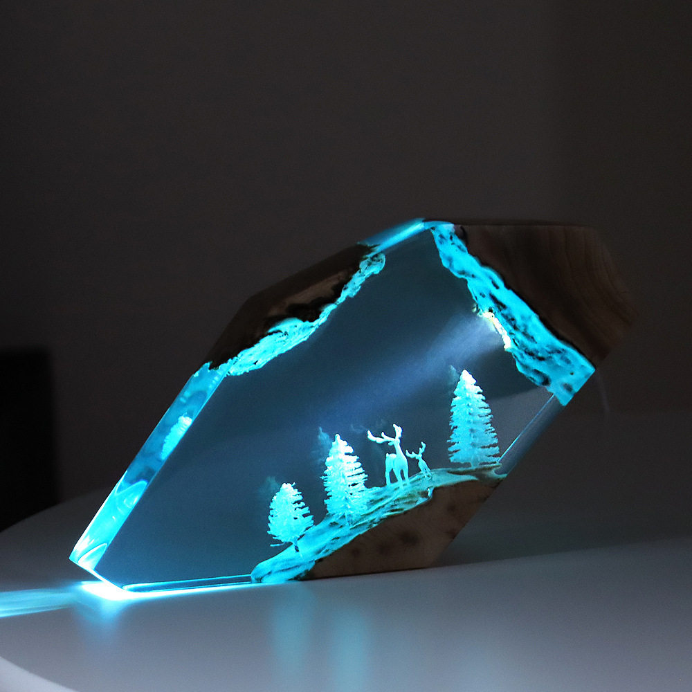 Forest Fairy Deer Desktop Art  - Resin Art Resin のレビューと価格
